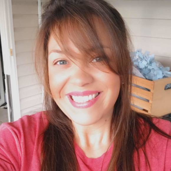 Meet your Posher, Alexandra - Picture 1 of 1